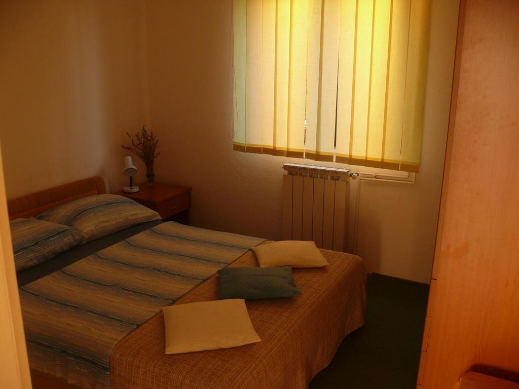 Apartment Branimir Omišalj Buitenkant foto